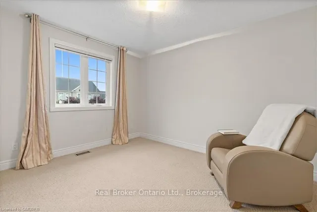 Additional image 25 of 45 Pioneer Tower Cres