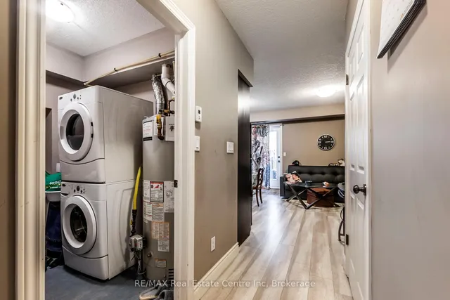 Additional image 16 of 38 Howe Dr Unit 8B