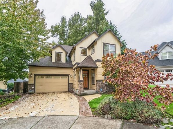 9415 NE River Point Cir, Portland, OR 97211