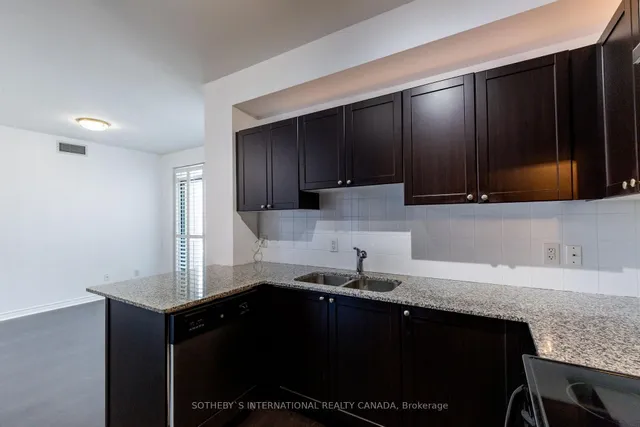 Additional image 17 of 3865 Lake Shore Blvd Unit 520