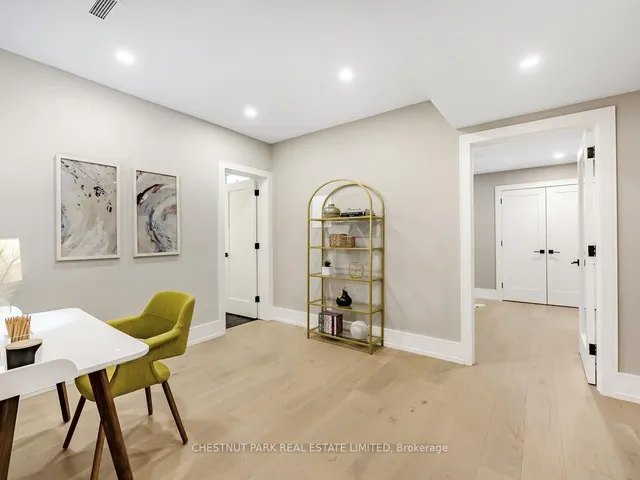 Additional image 34 of 15 Scarth Rd Unit 1