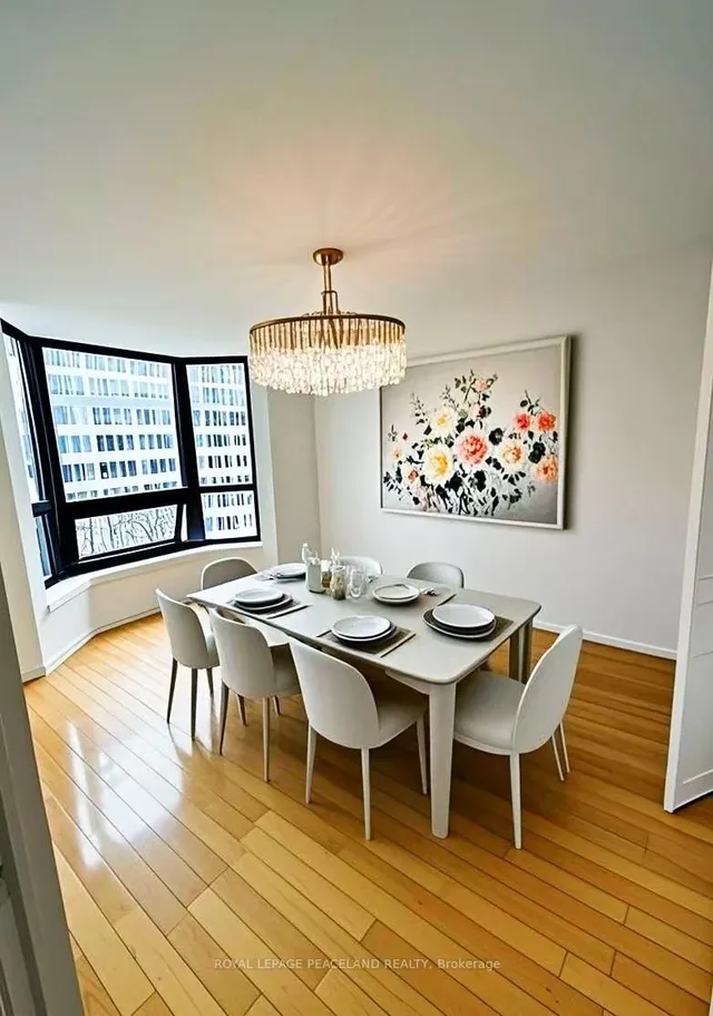 Additional image 7 of 62 Wellesley St Unit 1605