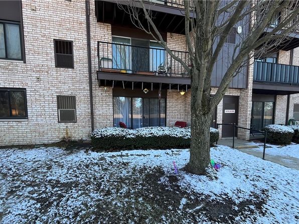 16410 Heather Ln, Cleveland, OH 44130