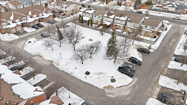 Additional image 4 of 171 Highbury Dr Unit 1