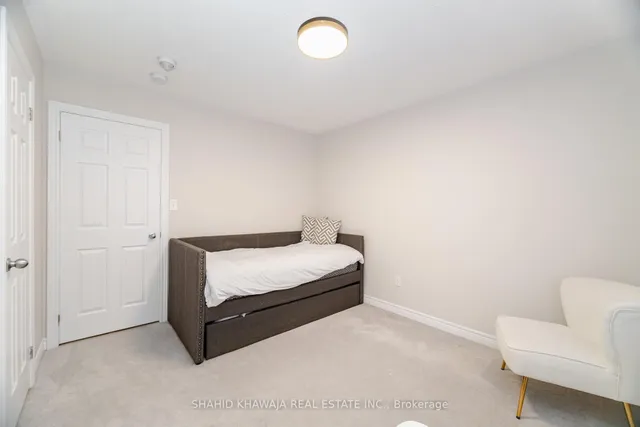 Additional image 34 of 501 Bessborough Dr