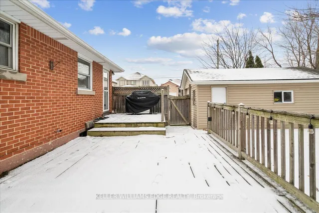 Additional image 34 of 4 Fernwood Cres