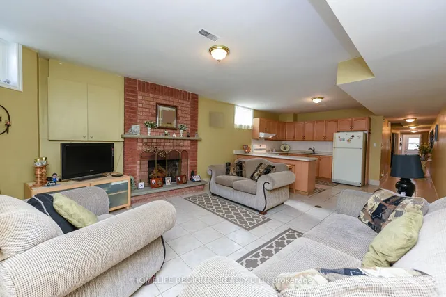 Additional image 21 of 8 Greenlaw Ave