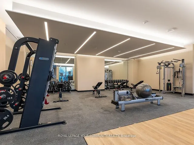 Additional image 11 of 2020 Bathurst St Unit 1016