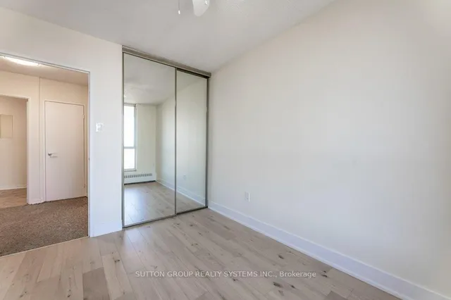 Additional image 23 of 35 Ormskirk Ave Unit 818