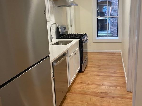 13 S Russell St APT 1, Boston, MA 02114