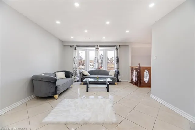 Additional image 6 of 35 Baycrest Dr