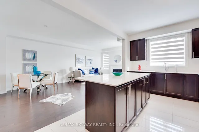 Additional image 16 of 516 Beckview Cres