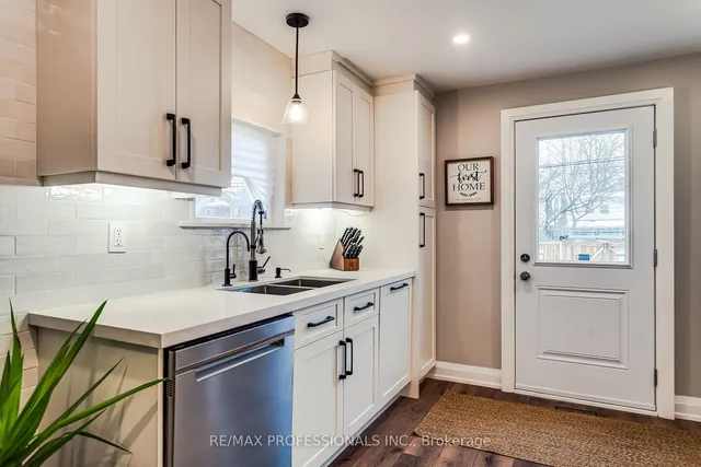 Additional image 18 of 135 Grosvenor Ave