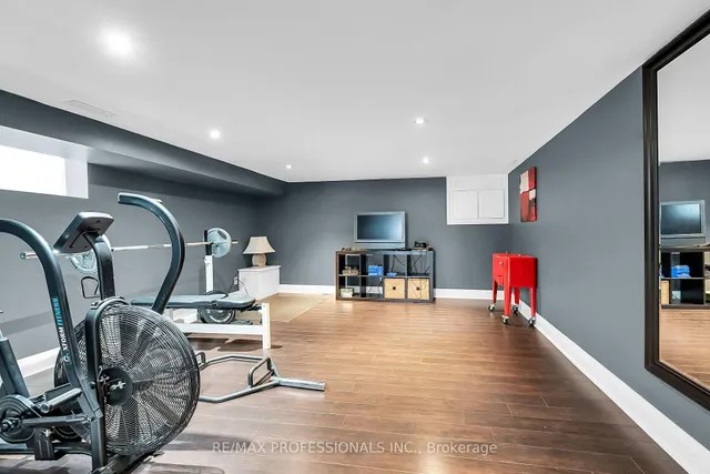 Additional image 39 of 66 Clonmore Dr