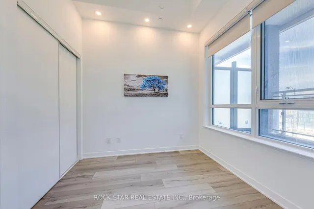 Additional image 22 of 405 Dundas St Unit 216