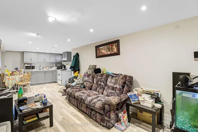Additional image 31 of 2 Delbasso Crt