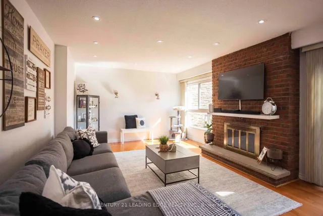 Additional image 4 of 2 Dailing Gate Unit 12