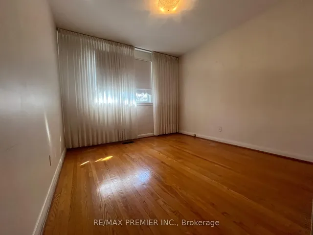 Additional image 12 of 129 Chalkfarm Dr