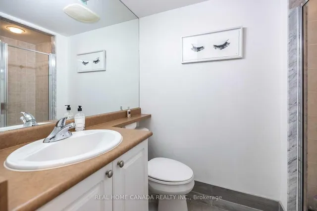 Additional image 16 of 18 Yonge St Unit 814