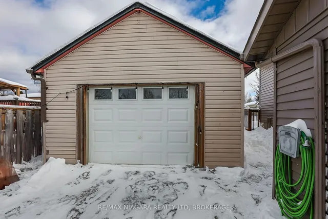 Additional image 4 of 52 Yorkdale Cres