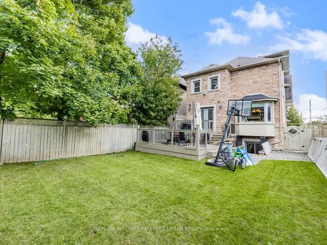 Additional image 31 of 528 Glengrove Ave