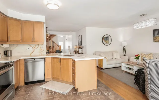 Additional image 19 of 795 Howden Cres