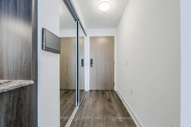 Additional image 6 of 575 Bloor St Unit 3206