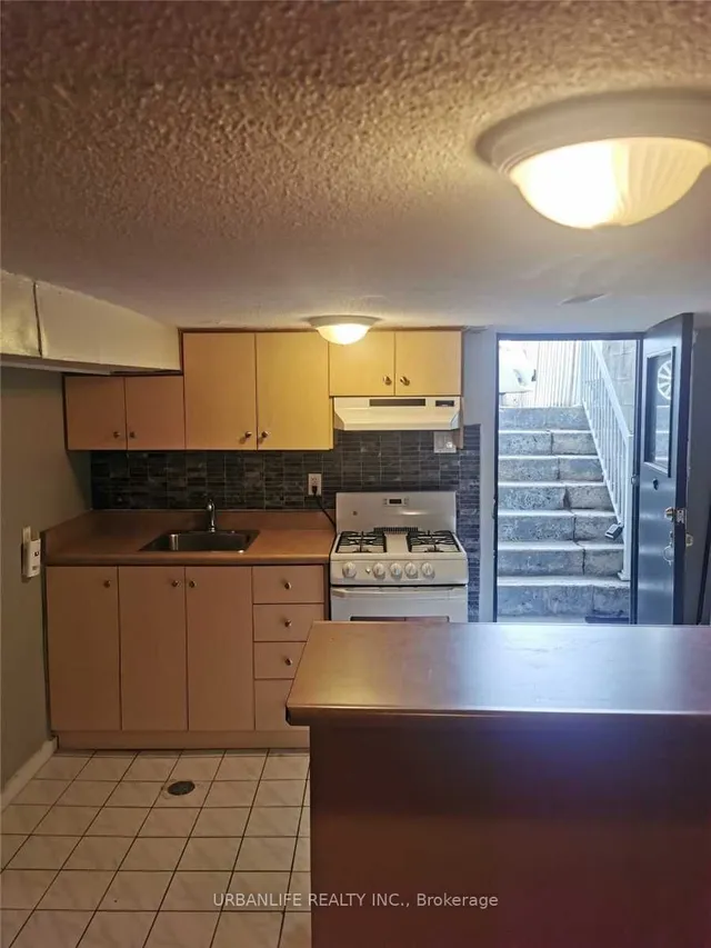 Additional image 21 of 1577 Dufferin St