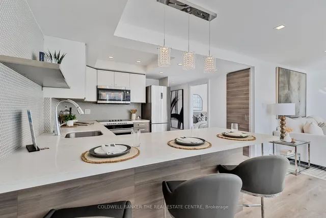 Additional image 29 of 99 Harbour Sq Unit 2002