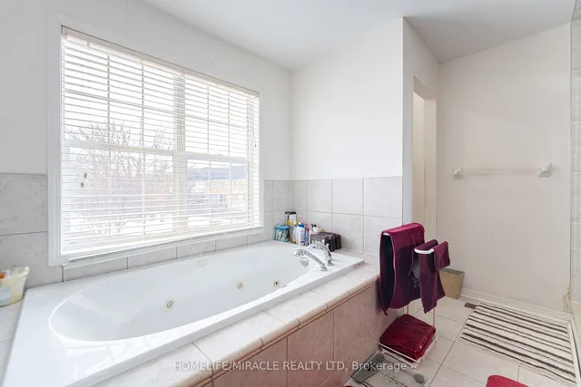 Additional image 32 of 1000 Fourth Line N/A