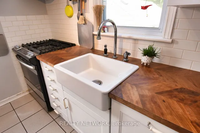 Additional image 14 of 31 Russell St
