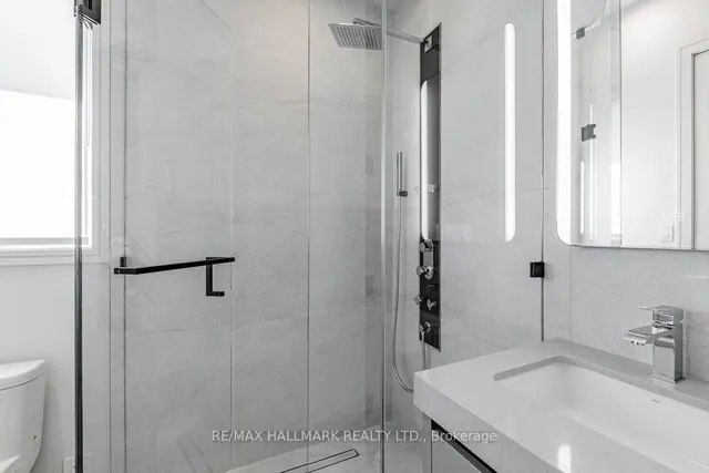 Additional image 18 of 37 Rowley Ave