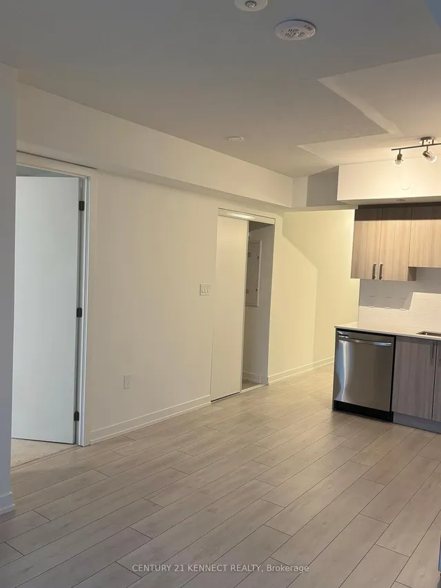 Additional image 4 of 556 Marlee Ave Unit 423