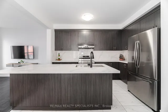 Additional image 12 of 12 Faye St