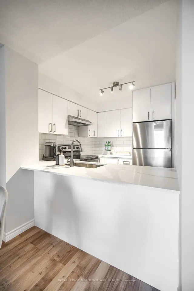 Additional image 14 of 18 Pemberton Ave Unit 401