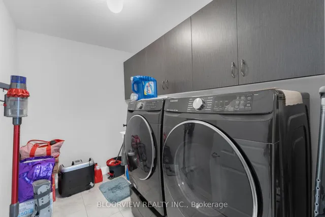 Additional image 34 of 594 Queen Mary Dr