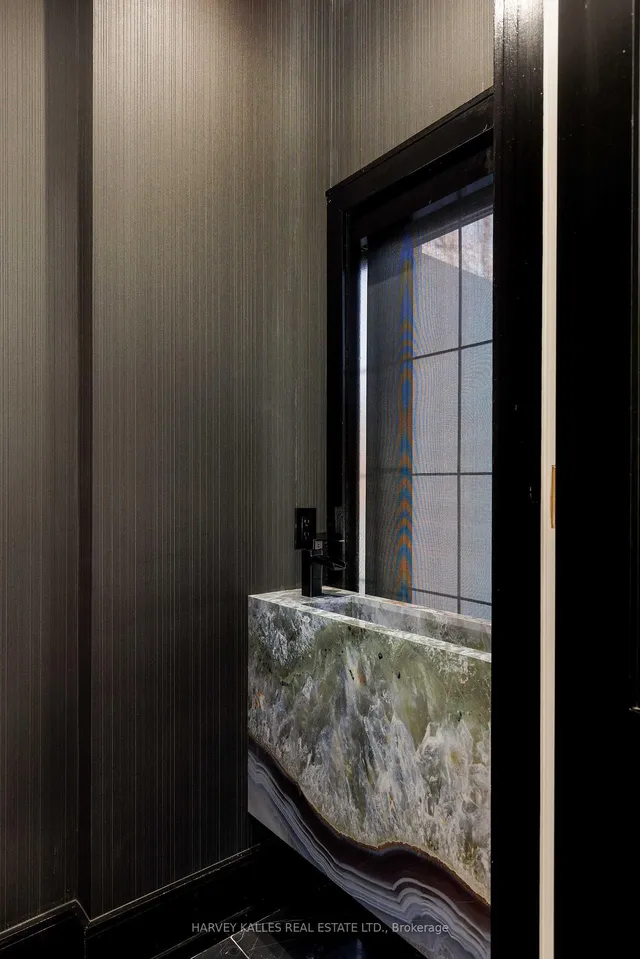 Additional image 27 of 233 MacPherson Ave