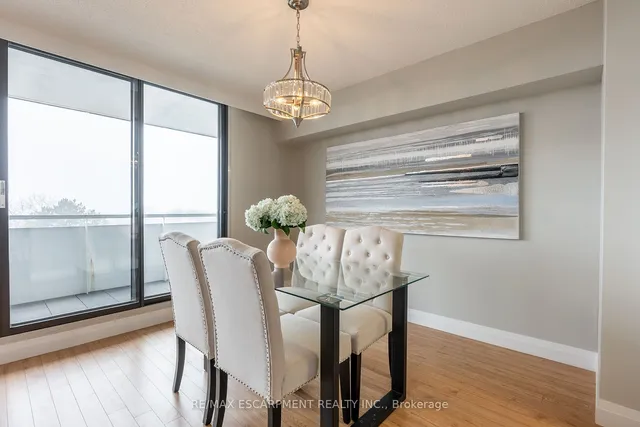 Additional image 6 of 2055 Upper Middle Rd Unit 306