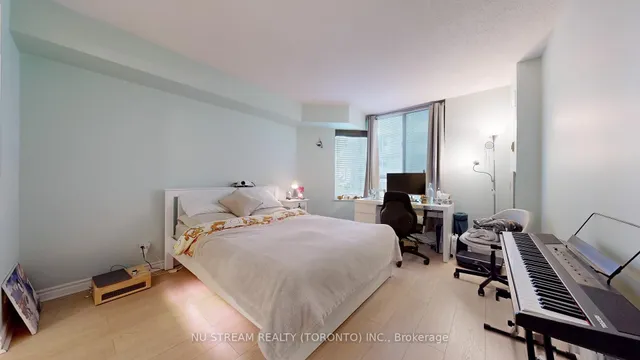 Additional image 21 of 711 Bay St Unit 912