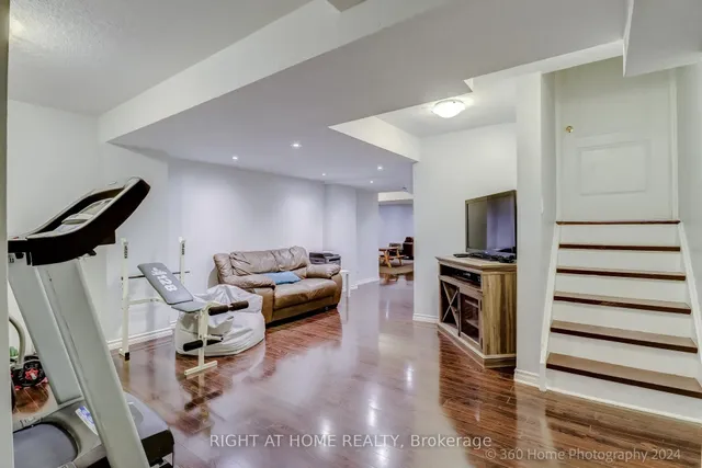 Additional image 33 of 69 Calderstone Rd