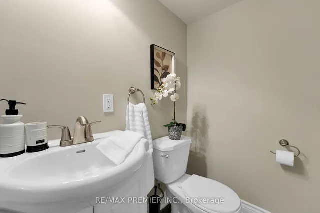 Additional image 32 of 12 BURNS Pl