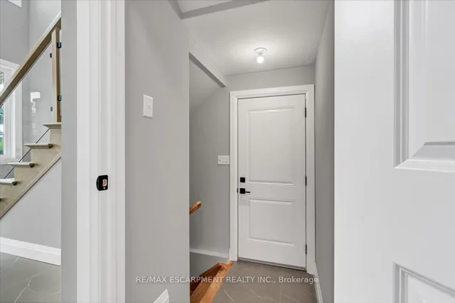 Additional image 31 of 382 B Southcote Rd