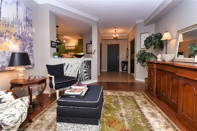 Additional image 6 of 3000 Creekside Dr Unit 304