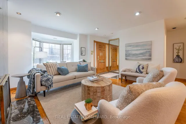 Additional image 5 of 416 Roehampton Ave