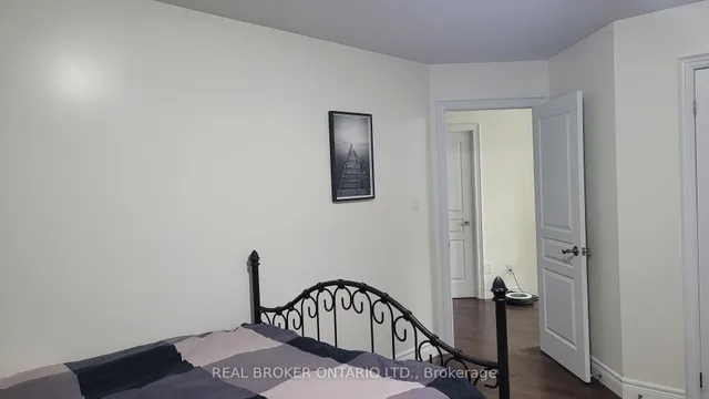 Additional image 38 of 145 Redtail St