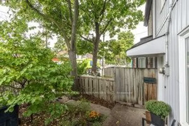 Additional image 27 of 109 Huron St