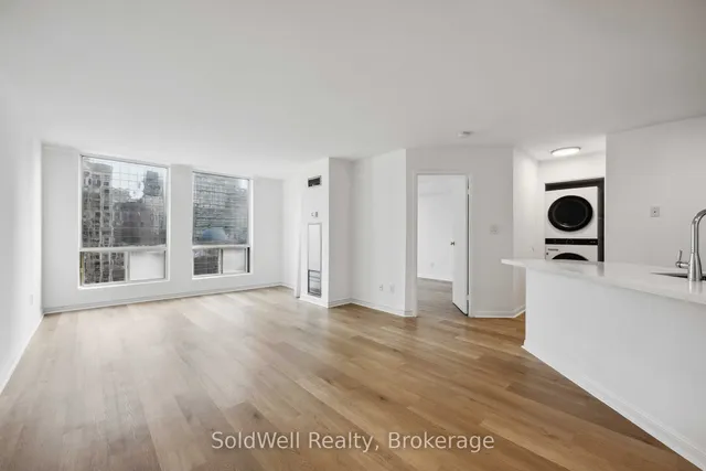 25 Grenville St Unit 1802