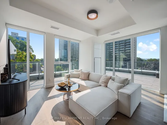 Additional image 17 of 500 Brock Ave Unit 302