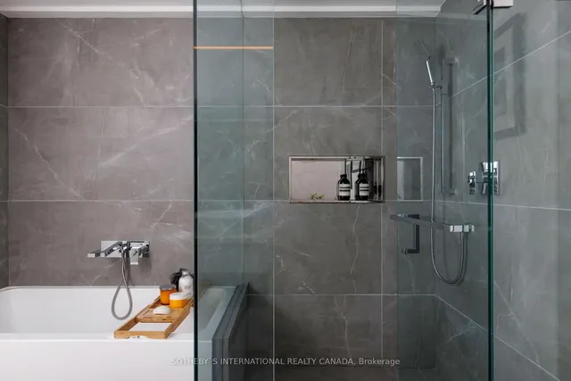 Additional image 19 of 82 Lombard St Unit PH 912