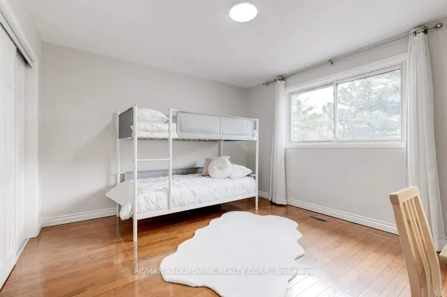 Additional image 25 of 1187 Lambeth Rd